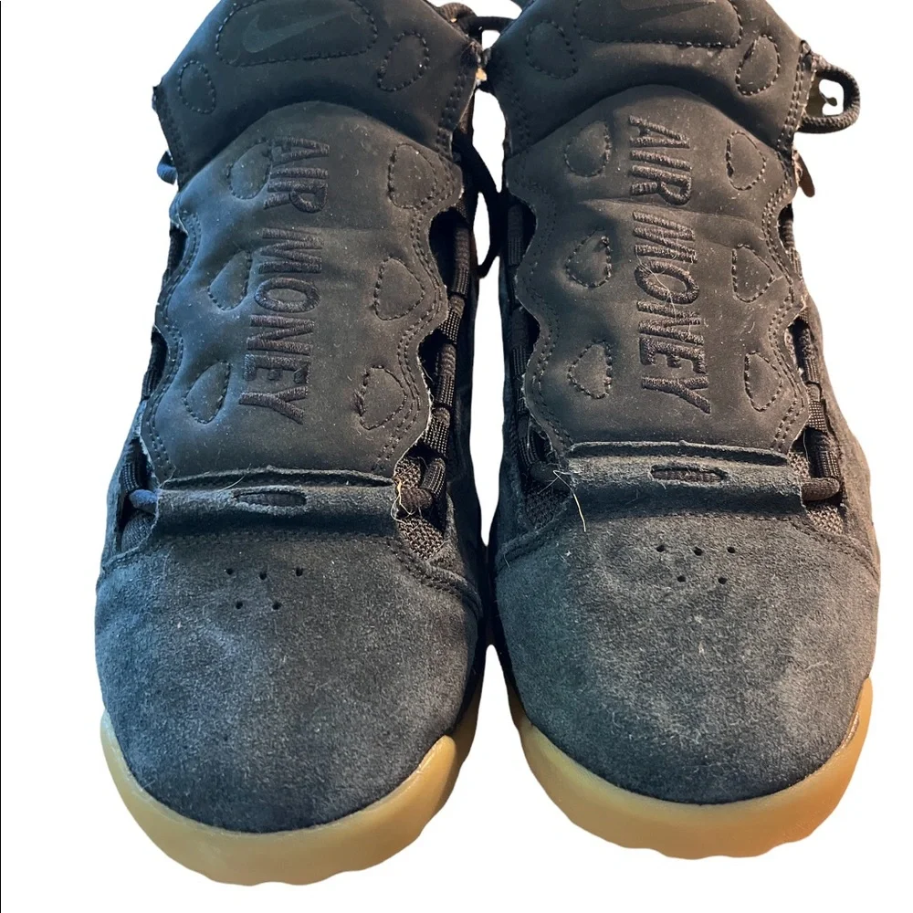 Nike Air Money sneakers. Size 6 youth